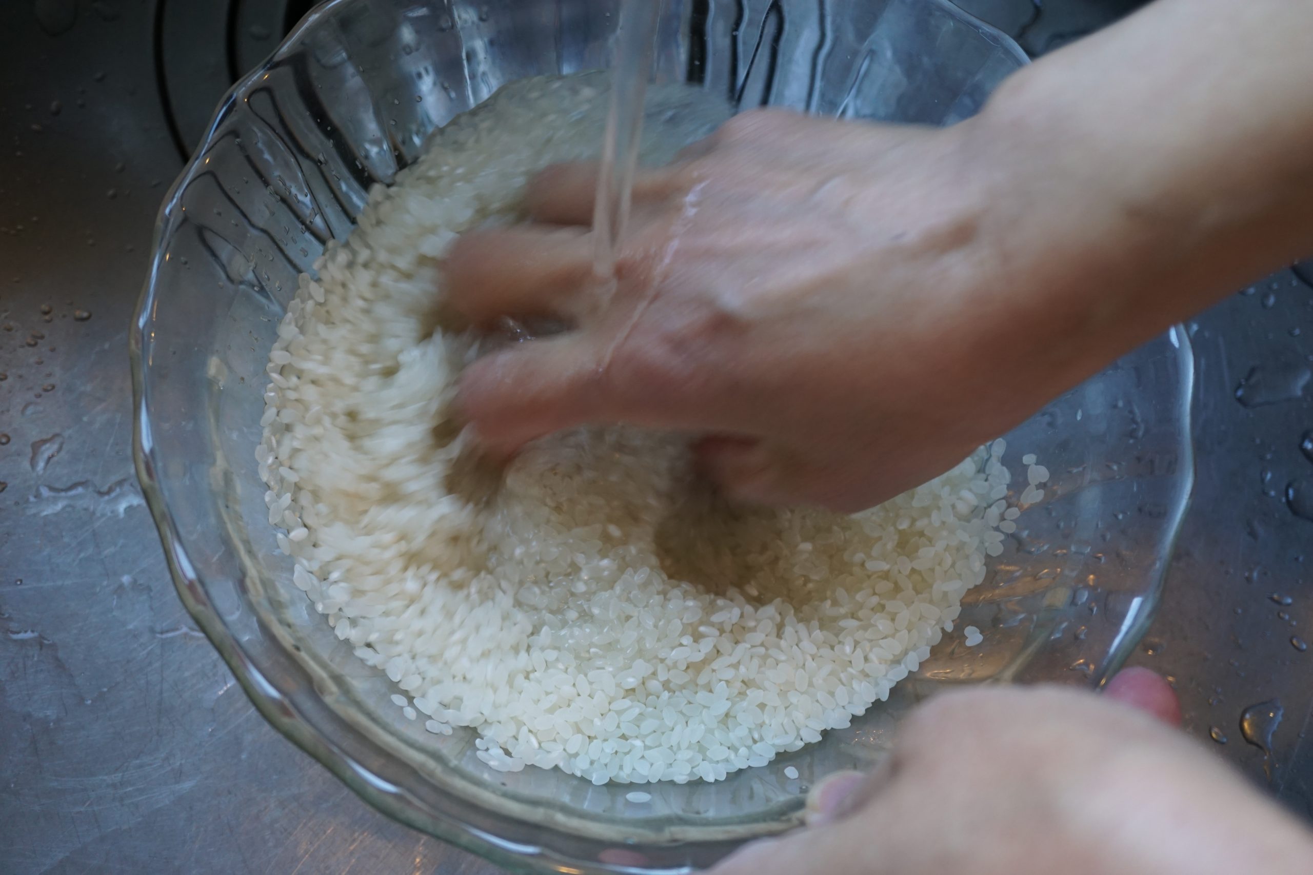 How to Make Japanese Rice: Washing, Cooking & More - JapanLivingGuide.net -  Living Guide in Japan