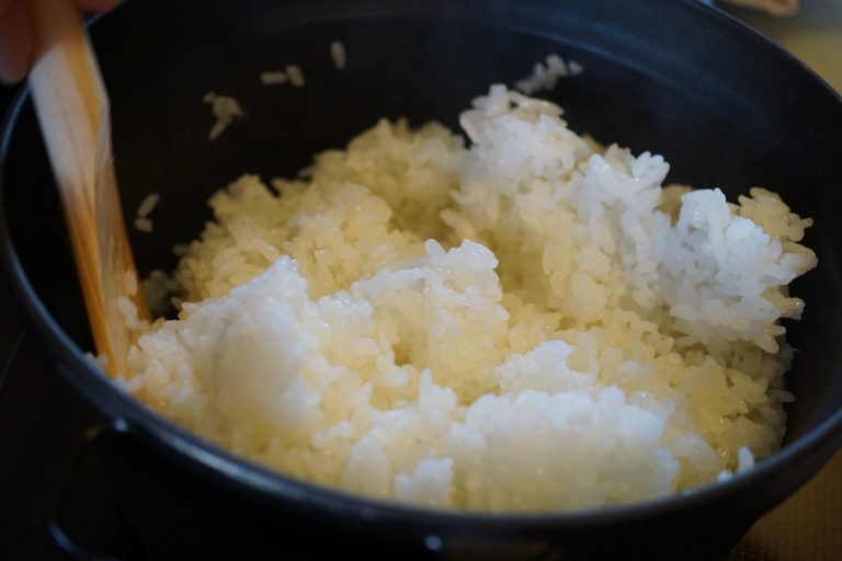 How to cook Japanese rice